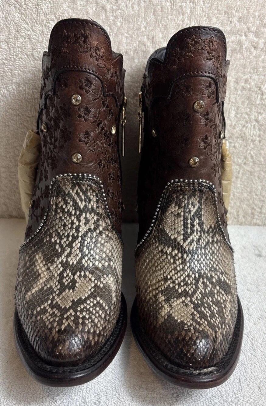 Texas Country Ximena Python Ankle Boots Women's sz 5.5
